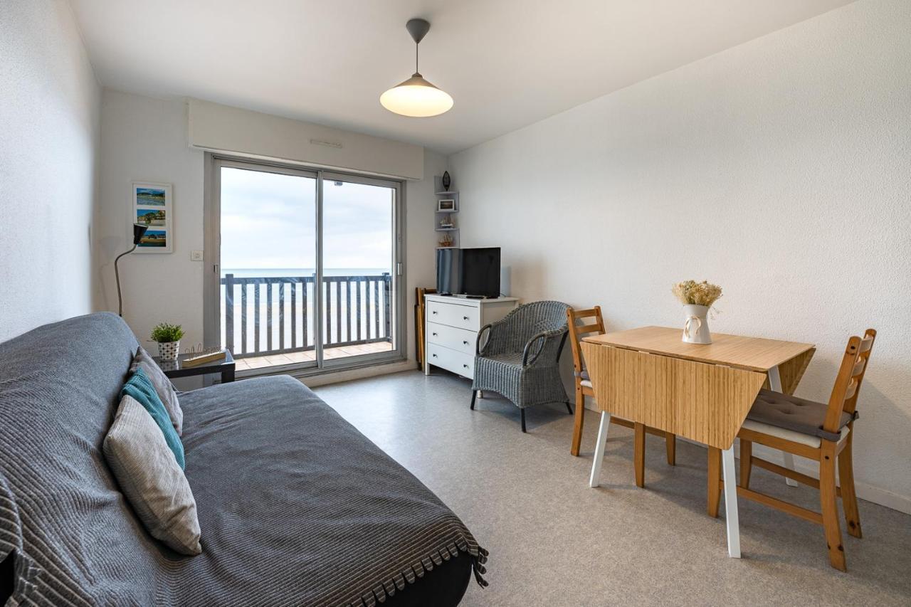 Joli studio avec vue panoramique sur la Mer Houlgate Extérieur photo